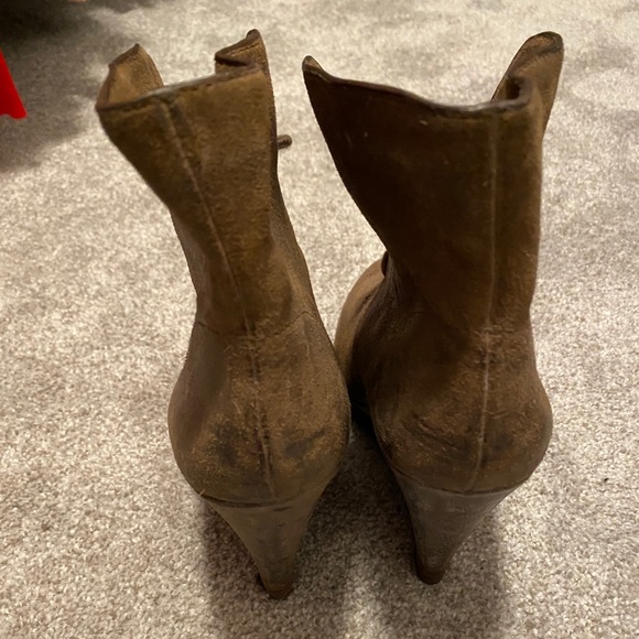 Boots - Picture 2 of 4